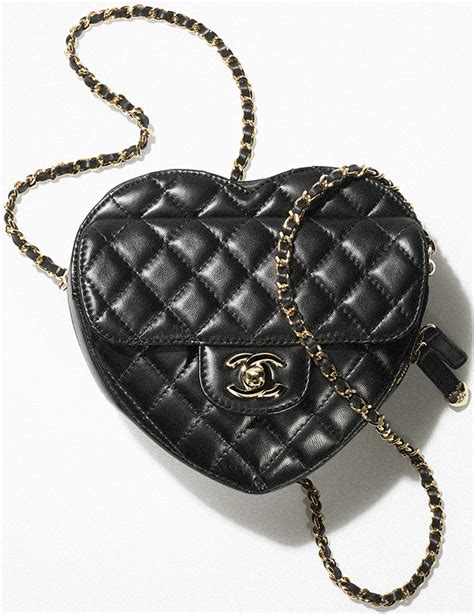 chanel väskor|chanel heart bag.